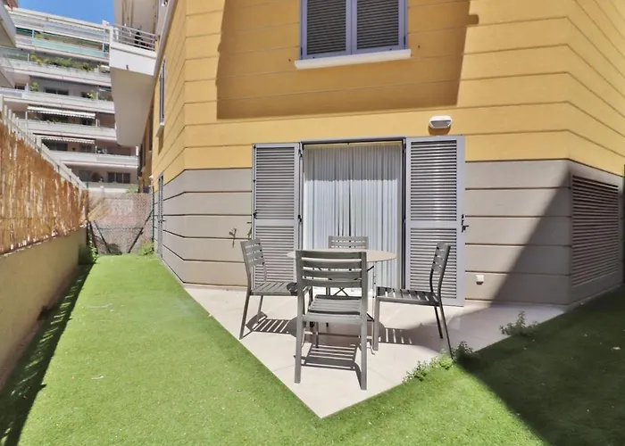 Joli 2 Pieces Nicois Avec Terrasse Ensoleillee